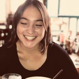 Meet your Posher, Naava